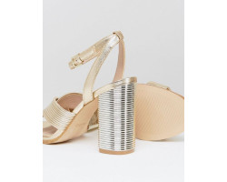 Зарядное устройство Belkin Dual1-foto3